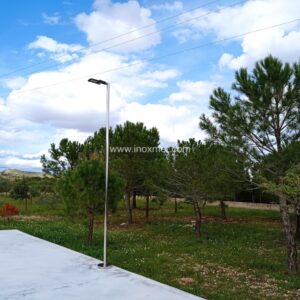 Farola para exteriores en acero inoxidable personalizable